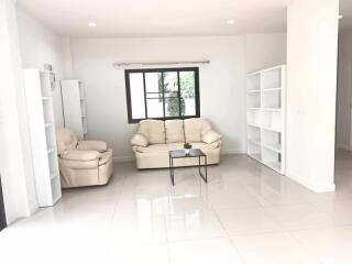 House for Rent in San Kamphaeng , San Kamphaeng.