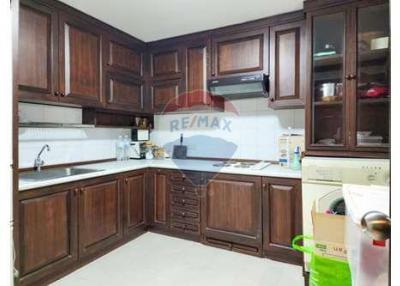 85 Sqm., 1 Bed, 1 Bath Condo listed for ฿ 6,800,000.