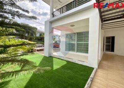 240 Sqm., 3 Beds Townhouse listed for ฿ 3,300,000.