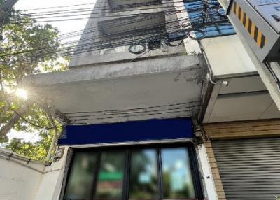 Bangkok Shophouse Sukhumvit BTS Thong Lo