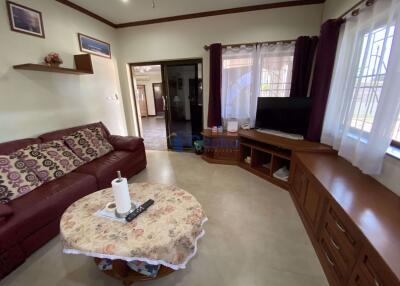 4 Bedrooms House in Lakeside Court East Pattaya H006975