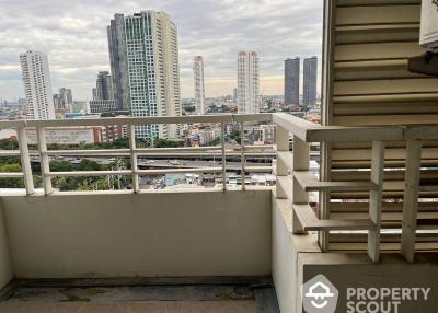 1-BR Condo at The Light House Sathorn–chareonnakorn near BTS Krung Thon Buri