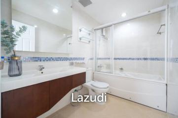 2 Bed 2 Bath 64 SQ.M Life @ Ratchada-Huay Kwang