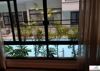 Veranda Ville Sukhumvit 38  Private Four Bedroom Pet Friendly Duplex with Tropical Pool Views in Thong lor