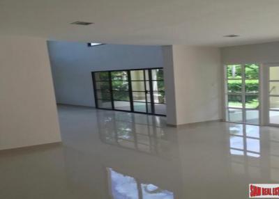 Nichada Thani Chang Wattana  Four Bedroom Extra Large House for Rent in Bang Sue
