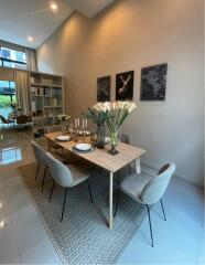 Arden Pattanakarn - Stunning 3 Bedroom Condo for Rent Near On Nut