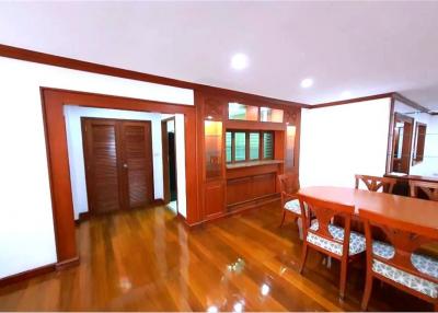 Room for rent 3+1 Bed with 378 SQM at Center of Sukhumvit 31, Prompong BTS - 920071001-12275