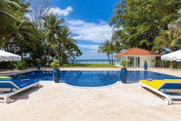 4bedrooms colonial style absolute beach front villa in Natai