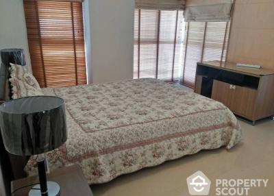 2-BR Condo at The Clover Thonglor Residence near BTS Thong Lor