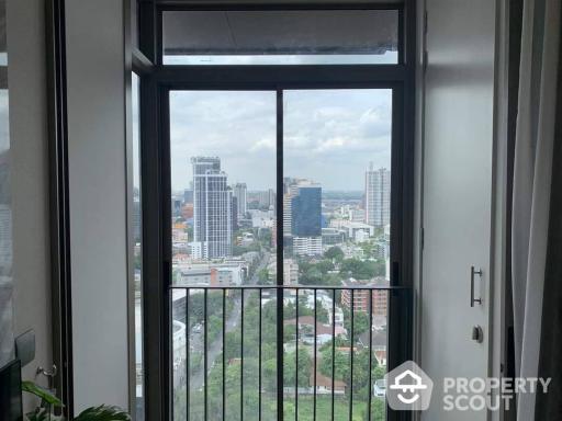 1-BR Condo at Rhythm Ekkamai Estate near BTS Thong Lor