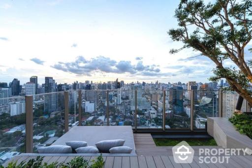 1-BR Condo at Rhythm Ekkamai Estate near BTS Thong Lor