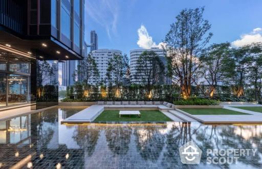 1-BR Condo at Rhythm Ekkamai Estate near BTS Thong Lor