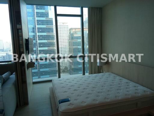 Condo at The Room Sukhumvit 21 for sale