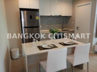 Condo at The Room Sukhumvit 21 for sale