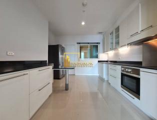 Spacious 3 Bedroom Apartment in Heart of Phrom Phong