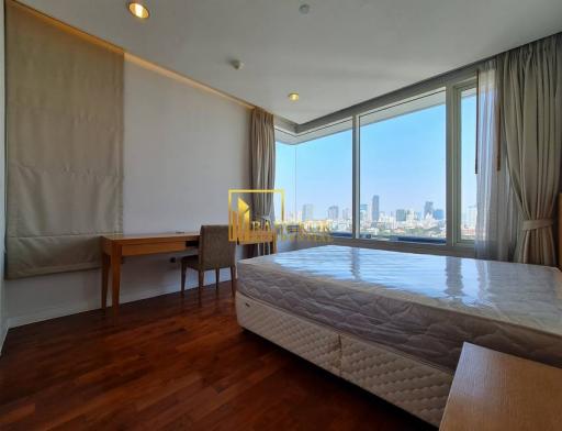 Spacious 3 Bedroom Apartment in Heart of Phrom Phong