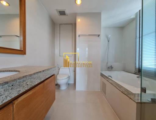 Spacious 3 Bedroom Apartment in Heart of Phrom Phong