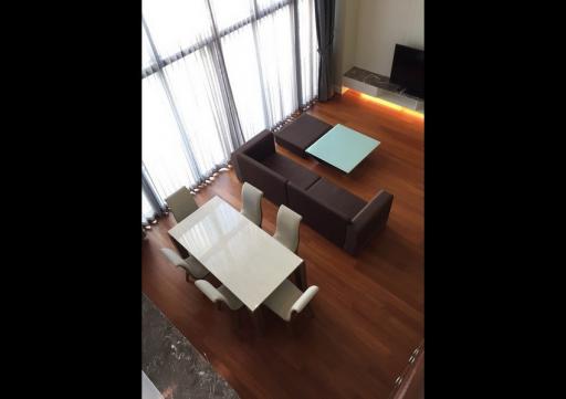 Bright 24  Below Market 3 Bedroom Duplex For Rent in Phrom Phong