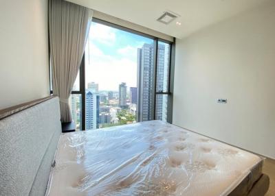 2 Bedroom For Rent in The Strand Thonglor