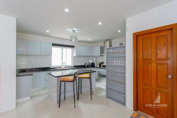 Cozy 4-Bed Pool Villa for sale in Kata