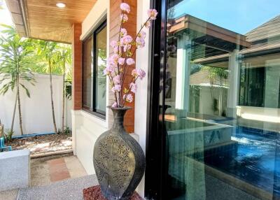 Chalong Balinese Pool Villa