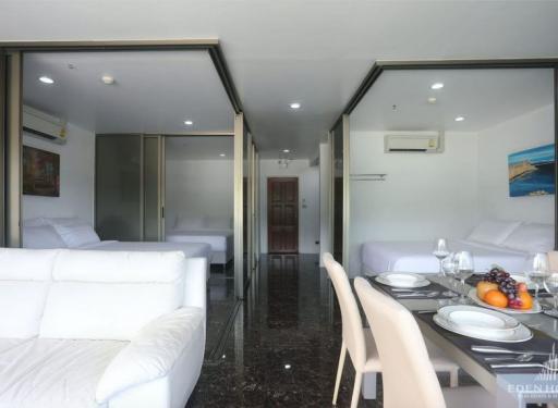 Spacious 3 beds Mountain view Condo in Patong for Sale!!