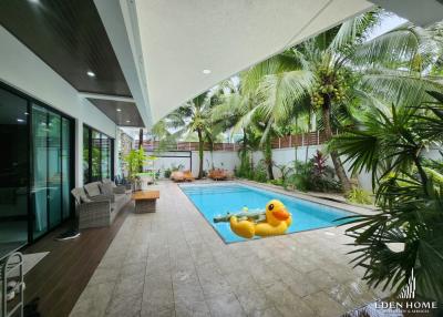 Luxury pool villa for sale!!