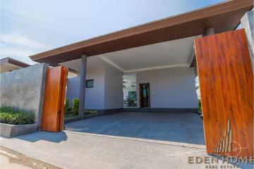 Stunning villa for Rent in Pasak