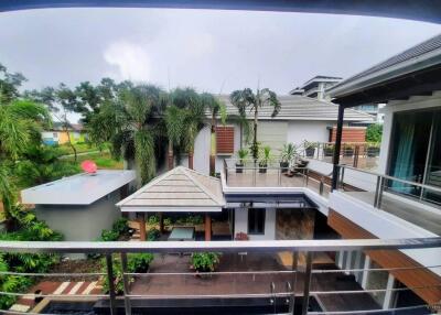 3 BR Luxury Pool villa, Chalong close to BCIS