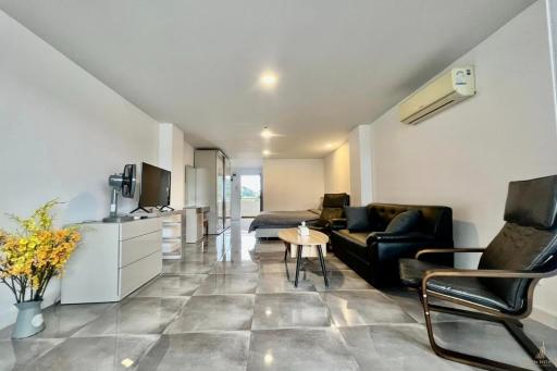 Sea View Condominium in Patong for Rent!!