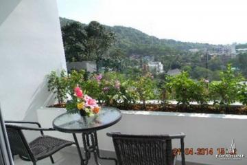 <strong>Spacious Corner One Bedroom Sea View Condo at KATA For SALE !!!</strong>