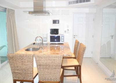 <strong>Spacious Corner One Bedroom Sea View Condo at KATA For SALE !!!</strong>