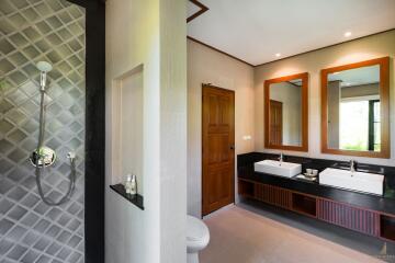 3 ห้องนอน, 3 ห้องน้ำ บ้าน ราคา ฿ 170,000/เดือน