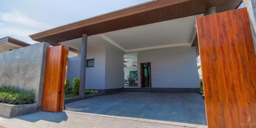 Pristine villa for Sale in Pasak