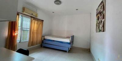 Pet friendly House in Peaceful hills of Kathu