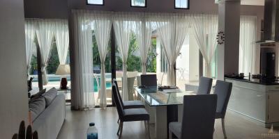 Spectacular Pool Villa in Bangtao