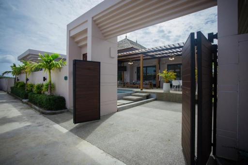 Stunning Villa in Bangtao for Rent