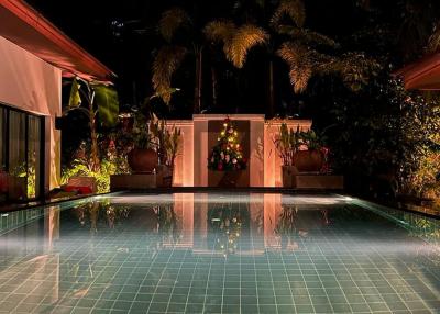 Grand Bali Style Villa in Surin