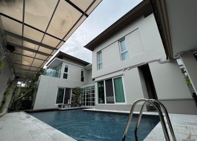Modernized 4 bedrooms Pool villa at Ratsada for rent