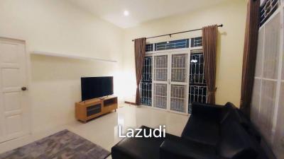 2 Bedrooms Cozy Single-Storey House For Rent