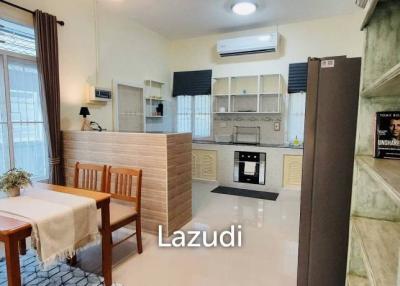 2 Bedrooms Cozy Single-Storey House For Rent