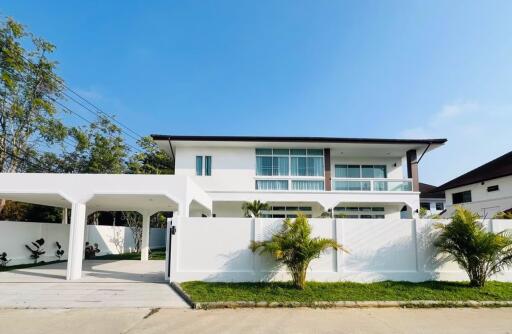 House for Sale in San Phak Wan, Hang Dong.