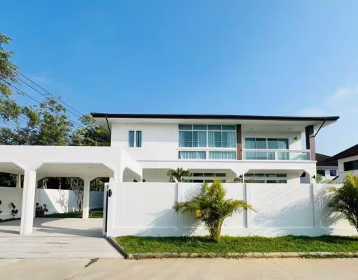 House for Sale in San Phak Wan, Hang Dong.