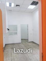 Retail For rent in Bangrak