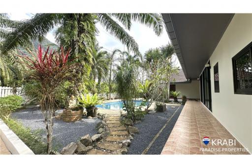 2,128 Sqm., 5 Beds House listed for ฿ 6,900,000.