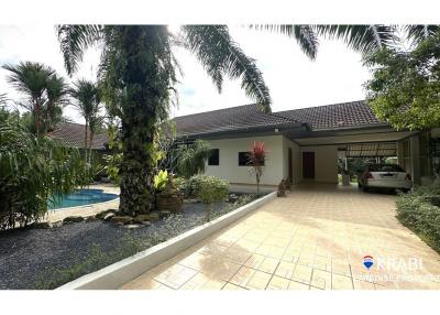 2,128 Sqm., 5 Beds House listed for ฿6,900,000.