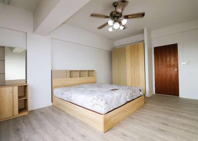 Spacious 64 sq.m Condo for Rent, Doi Ping Mansion