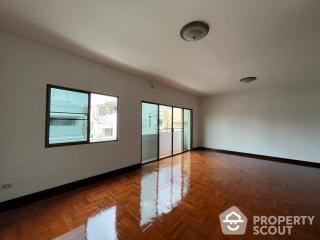 4-BR Townhouse at Priyanon Village in Bang Phong Phang