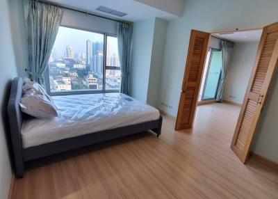 1-BR Condo at Baan Nonsi close to Thanon Chan