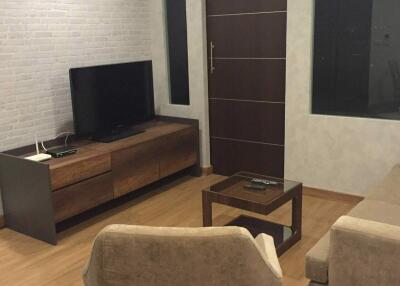 1 bed Condo in Le Luk Phrakhanongnuea Sub District C020662